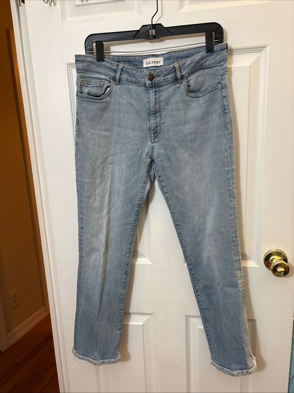 DL1961 Women's Light Blue Slim Jeans